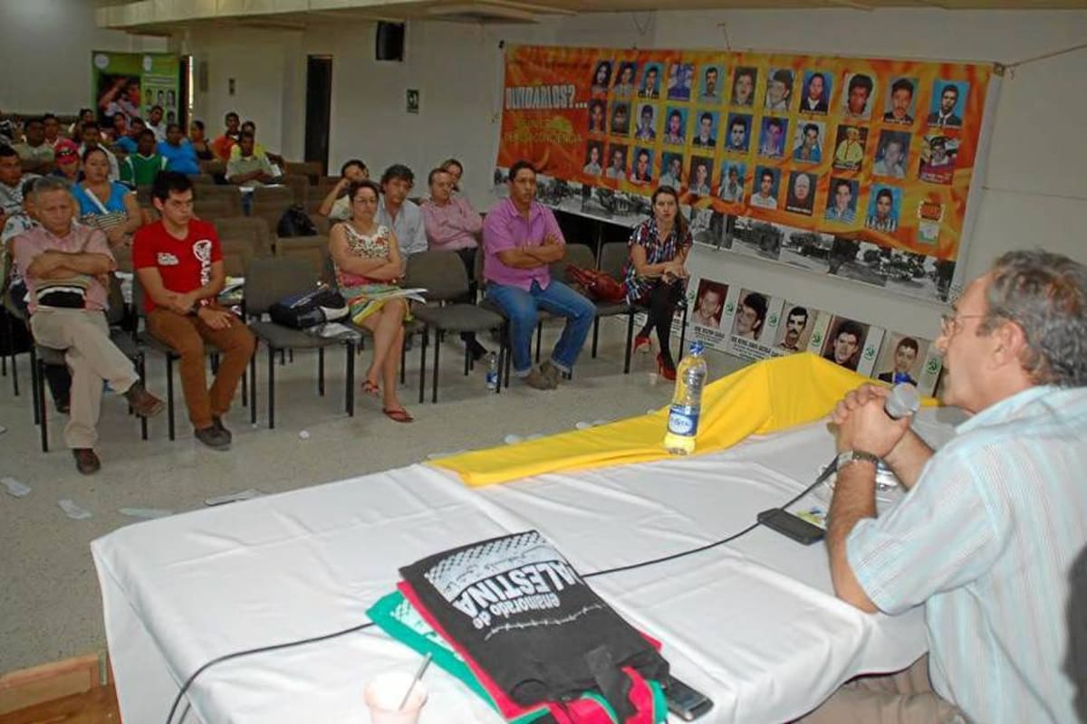 El foro celebrado ayer contó con la participación del embajador de Palestina, Imad Nabil Jaad’a, quien se refirió a la situación que ha vivido su país durante más de cuatro décadas. (Foto: Édgar Pernett/ VANGUARDIA LIBERAL)