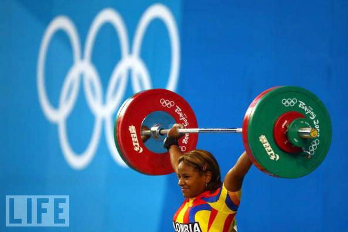 Mercedes Isabel Pérez Tigreros volvió a brillar por Santander en un Campeonato Nacional de Levantamiento de Pesas, y consiguió dos medallas de oro y una de plata en la categoría de los 69 kilos de peso corporal. (Foto: Tomada de Internet / VANGUARDIA LIBERAL)