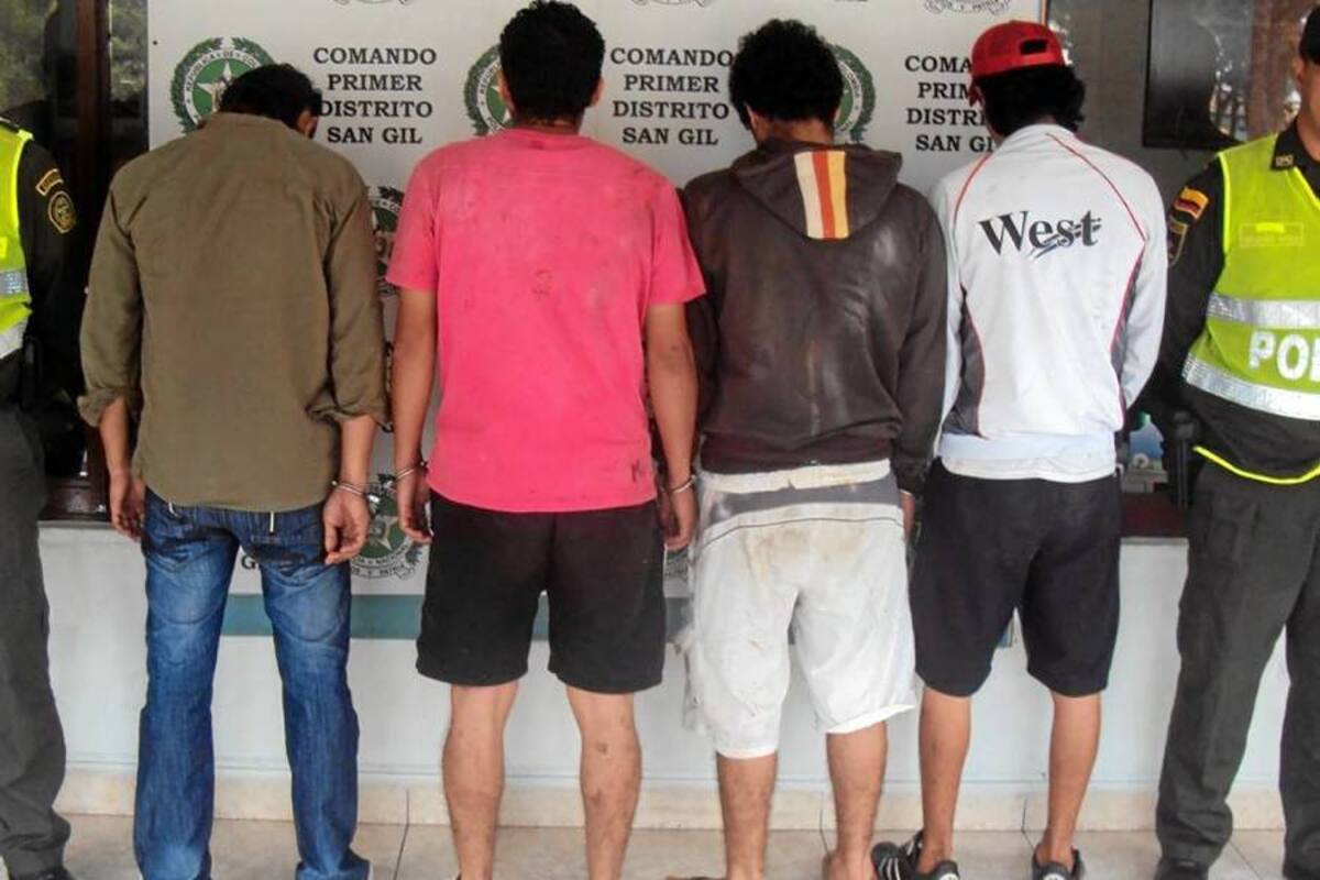 En la imagen algunos de los capturados por el delito de lesiones personales ocurridas el fin de semana en el municipio de San Gil. (Foto: Suministrada /VANGUARDIA LIBERAL)