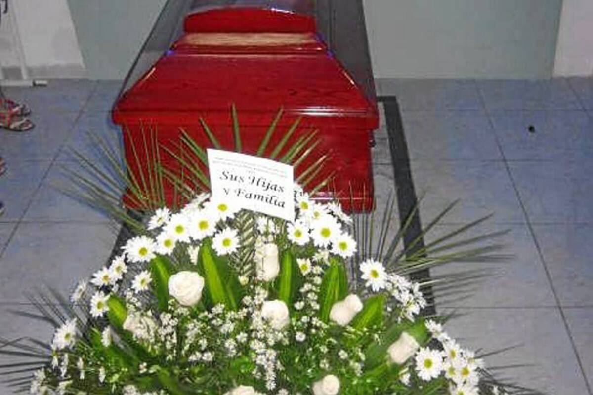 Los familiares de Eloína Isidro Ortiz, de 45 años, lloraban ayer desconsolados su muerte. Algunos no entendían las razones de este ataque. (Foto: Suministrada/VANGUARDIA LIBERAL)