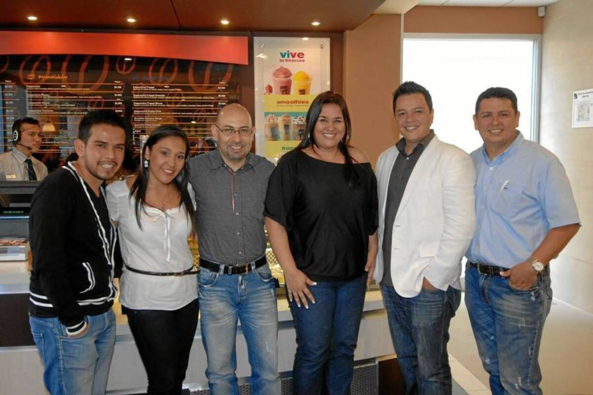 Daniel Sánchez, Diana Pedraza, Humberto García, Sandra Núñez, Jhon Cárdenas y Kike Ramírez. (Foto: Jaime del Rio / VANGUARDIA LIBERAL)