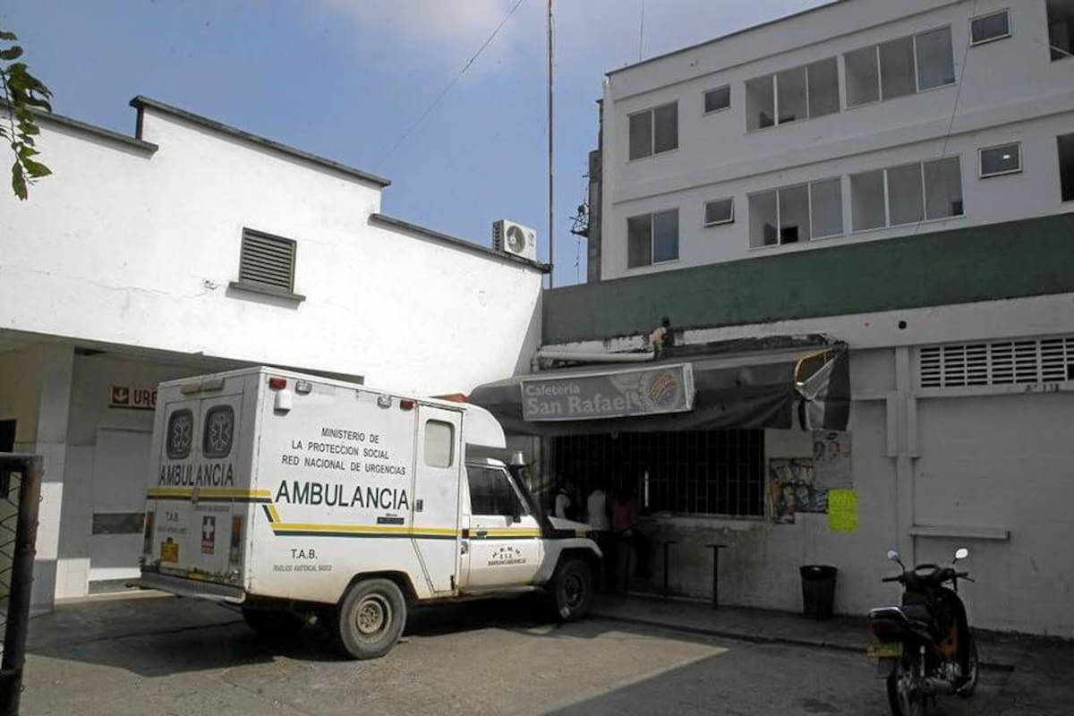 Según las directivas del Hospital Regional la atención de pacientes se ha reducido 50% en medio del cese de actividades de los médicos del servicio social obligatorio. (Foto: Edgar Pernett/VANGUARDIA LIBERAL)