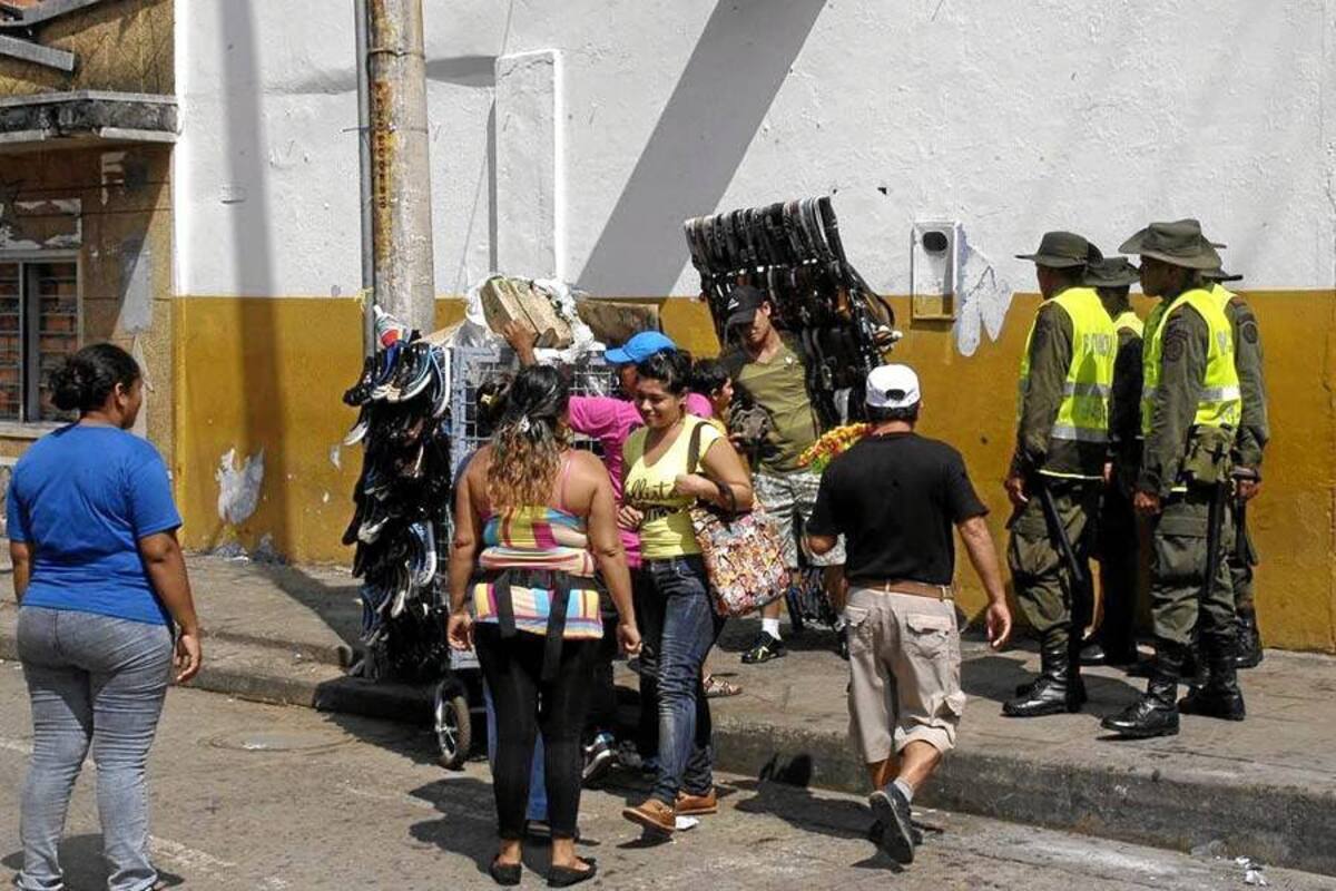 Aumentarán los operativos en espacio público de Barrancabermeja (Foto: Édgar Pernett/ VANGUARDIA LIBERAL)
