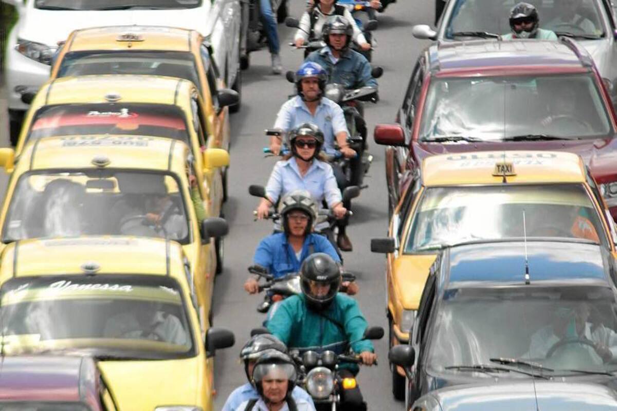 En el área metropolitana hay cerca de 243 mil motocicletas registradas. La mayoría se encuentran matriculadas en Girón. (Foto: Archivo / VANGUARDIA LIBERAL)