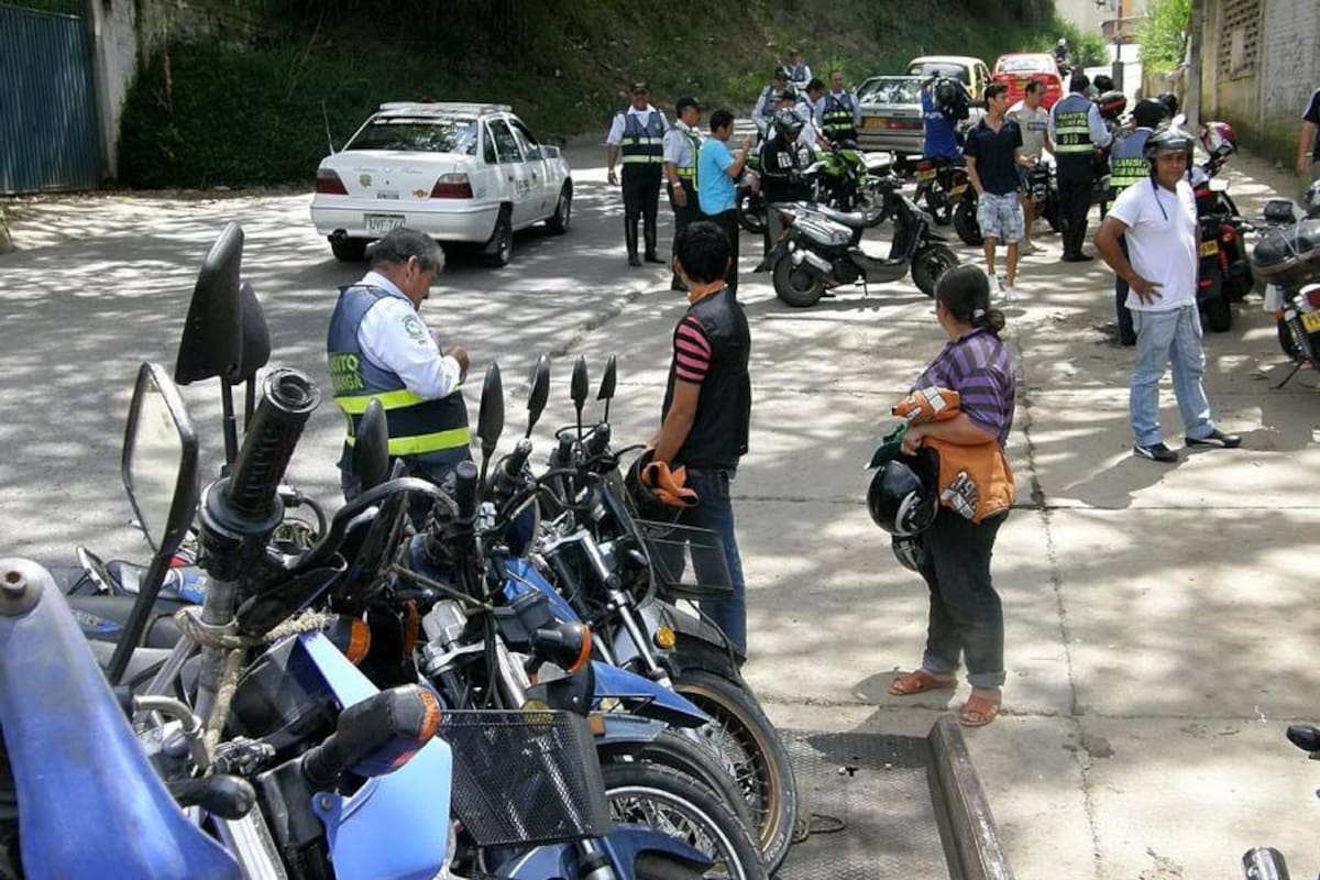 Inmovilizados 40 vehículos durante este puente festivo (Foto: Foto: Javier Gutiérrez / VANGUARDIA LIBERAL)