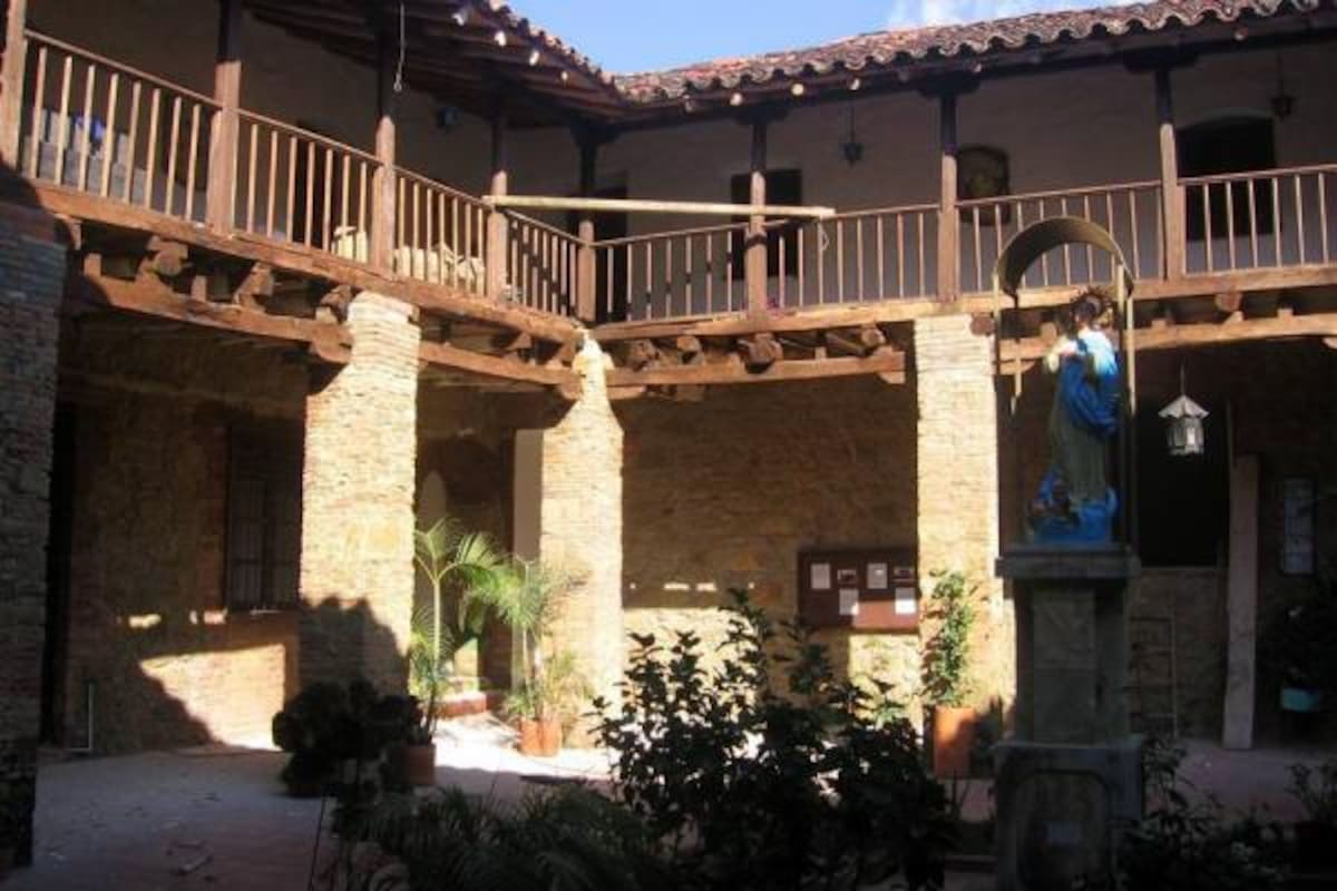 Aspecto de los trabajos que permitieron que hoy las instalaciones del antiguo Monasterio de los Capuchinos sean empleados para la educación privada, en la capital de la provincia.(Foto: Nancy Gómez /VANGUARDIA LIBERAL)