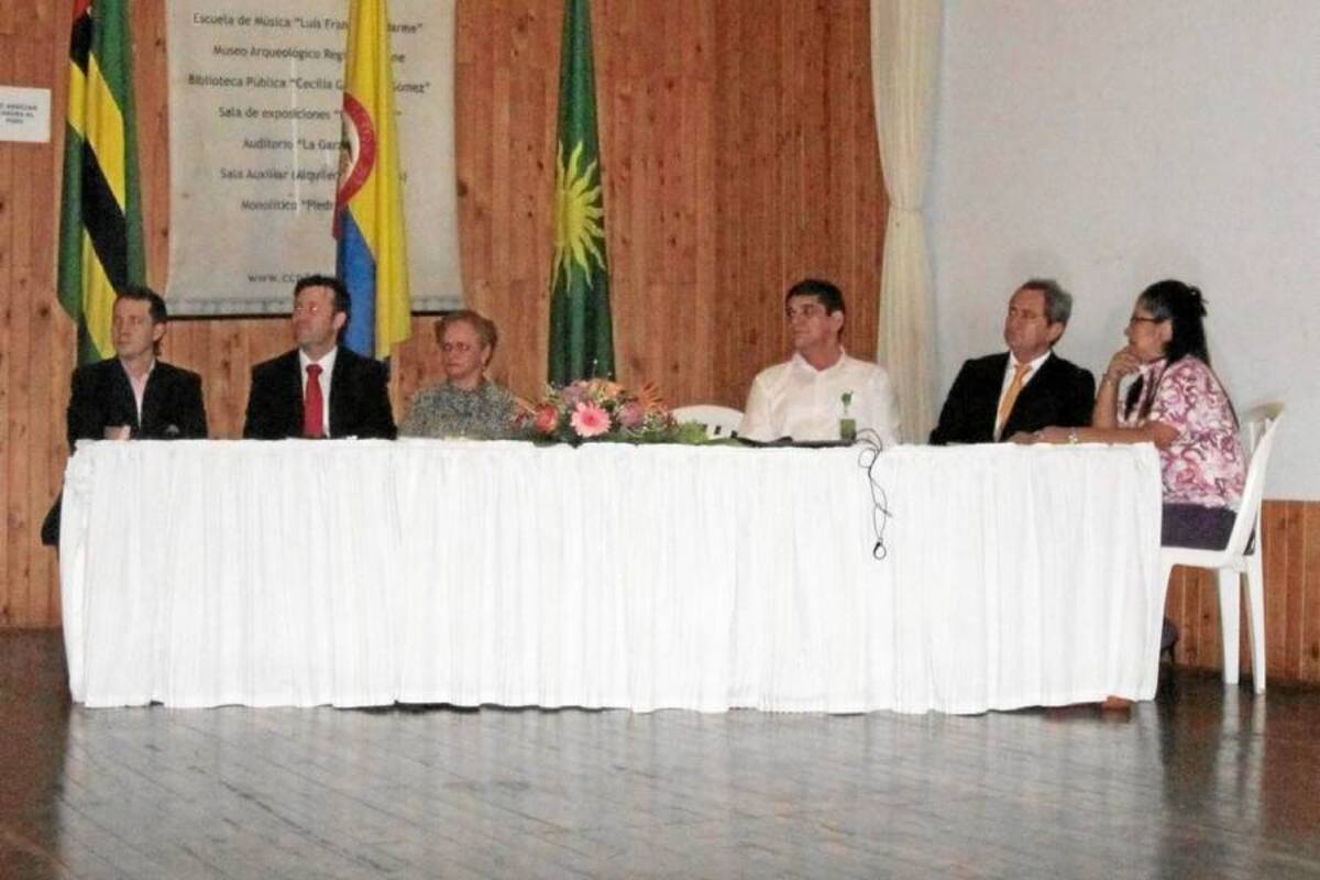 El acto contó con la presencia de delegados del Mintic, así como de la Gobernación de Santander y funcionarios de la Alcaldía de Floridablanca. (Foto: Zully Andrea Velazco C./VANGUARDIA LIBERAL)