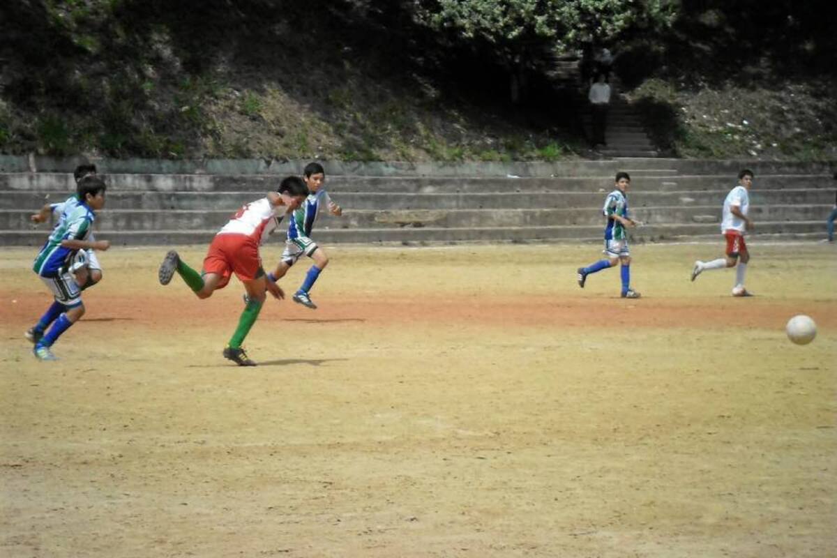 Los partidos se realizaron en la cancha de fútbol del barrio Lagos III en Floridablanca (Foto: Suministrada/VANGUARDIA LIBERAL)