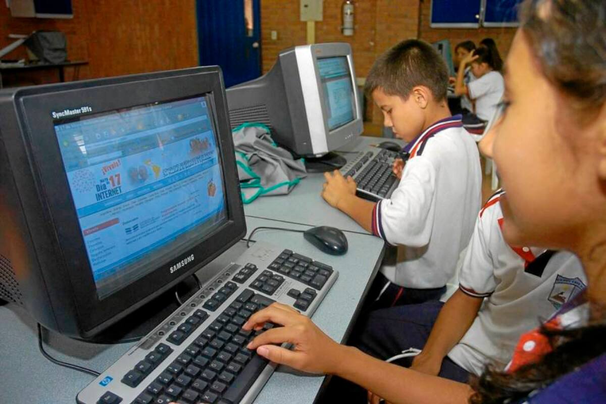Las pruebas que se realizan de manera virtual y, los alumnos cuentan con el acompañamiento de un docente. (Foto: Archivo/ VANGUARDIA LIBERAL)