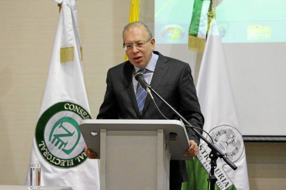 El registrador Nacional, Carlos Ariel Sánchez, estuvo en Floridablanca dando a conocer que ese es el primer municipio del país en el que en la totalidad de su red hospitalaria se podrán tramitar certificados de nacimiento y defunción. (Foto: Archivo/VANGUARDIA LIBERAL)