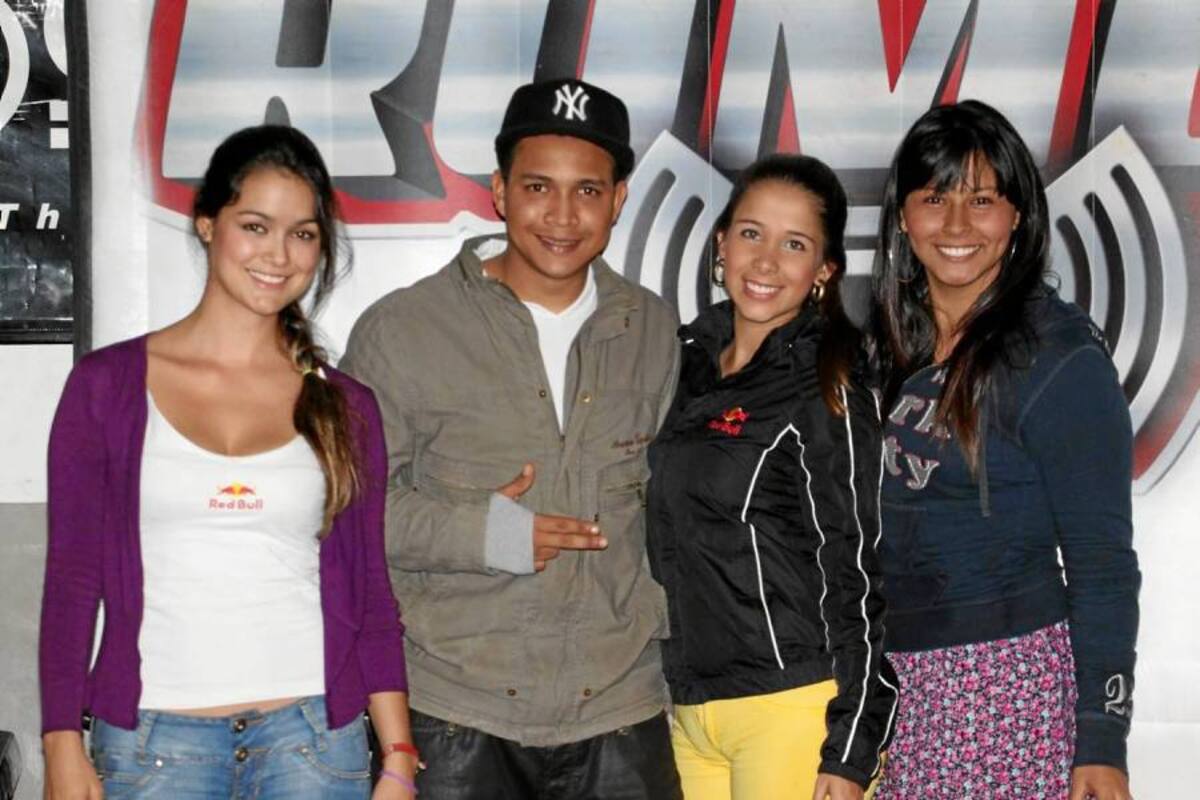 Silvia Juliana Ordoñez, Carlos Cárdenas, Natalia González y Alejandra González. (Foto: Nelson Díaz/ VANGUARDIA LIBERAL)