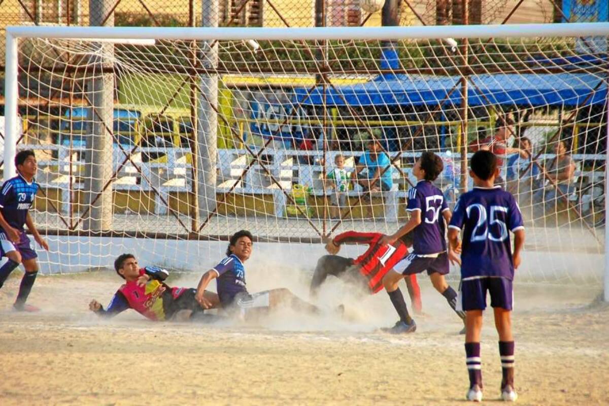 Los días 10 y 12 de enero se jugará la quinta y última fecha de la fase regular del Hexagonal de Fútbol Infantil del barrio La Floresta. (Foto: Archivo/VANGUARDIA LIBERAL)
