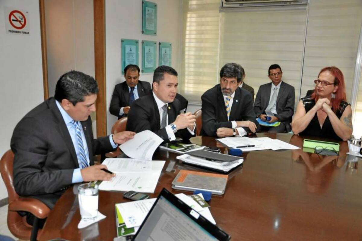 La reunión del Consejo Directivo en la que se decidió la ampliación y aprobación del Parque Natural Regional, duró cuatro horas y media. No se esperaba que la aprobación del parque se diera ayer. (Foto: Suministrada / VANGUARDIA LIBERAL)