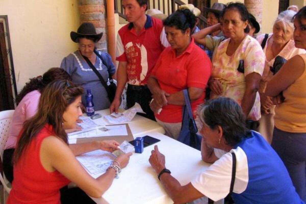 Mañana, el programa ayuda humanitaria entregará subsidios de arriendo y mercados.(Foto: Archivo/VANGUARDIA LIBERAL)