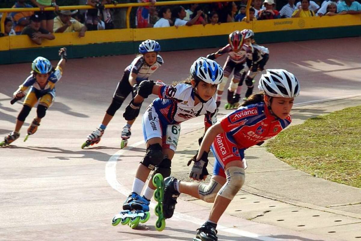 Hoy cierran las competencias del III Festival Nacional de patinaje, Sol y Luna, evento que ayuda a promover el talento piedecustano en esta disciplina. (Foto: Suministrada/VANGUARDIA LIBERAL)