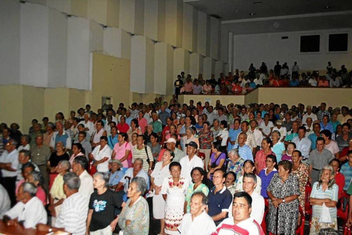 Beneficiarios del Programa nacional de Protección Social al Adulto Mayor, (Ppsam), hicieron la primera asamblea general para la conformación del Comité del Adulto Mayor, convocado por la Secretaría de Desarrollo Social del Municipio. (Foto: Suministrada/ VANGUARDIA LIBERAL )