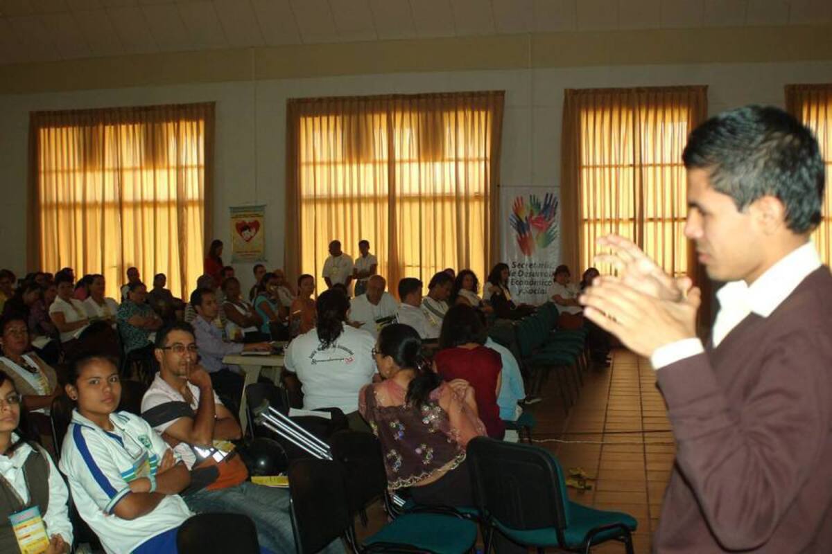 Personal docente y administrativo iniciaron un proceso de capacitación en “Lenguaje de señas”, programa impulsado por el Gobierno Nacional. (Foto: Archivo/VANGUARDIA LIBERAL)