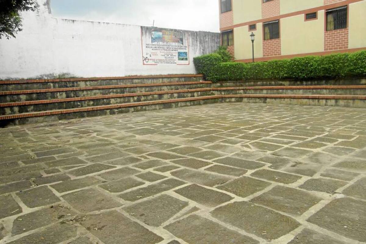 La comunidad del barrio San Rafael solicita de la Policía y la Secretaría de Gobierno iniciar acciones para recuperar la tranquilidad en la plazoleta del sector. (Foto: Archivo/VANGUARDIA LIBERAL )
