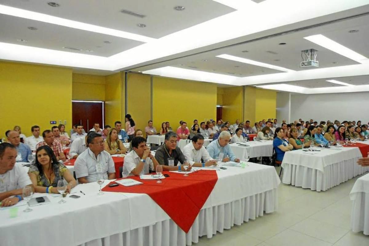 Aspectos del Encuentro de Delegados Departamentales y Coordinadores Electorales de las Registradurías de todo el país se realiza en el Hotel Mundo Guarigua, en San Gil al que asiste el Registrador Nacional del Estado Civil, Carlos Ariel Sánchez Torres, el Director Nacional Censo Electoral, Luis Carlos Donado Avella; el Registrador Delegado en lo Electoral, Alfonso Portela Herrán y el Secretario General de la Registraduría, Carlos Ernesto Camargo Assis. (Foto: Nancy Acuña R. / VANGUARDIA LIBERAL)