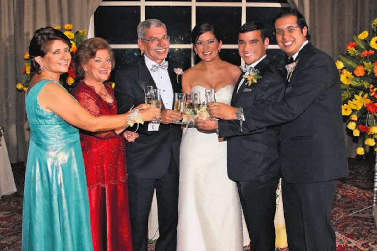 Olga Teresa Yáñez, Alba Mercedes Gutiérrez de Ledesma, Luis Carlos Ledesma Rodríguez, Yenny Teresa Rangel Yáñez, Juan Carlos Ledesma y Dagoberto Rocha. (Foto: Foto: Suministrada/VANGUARDIA LIBERAL)