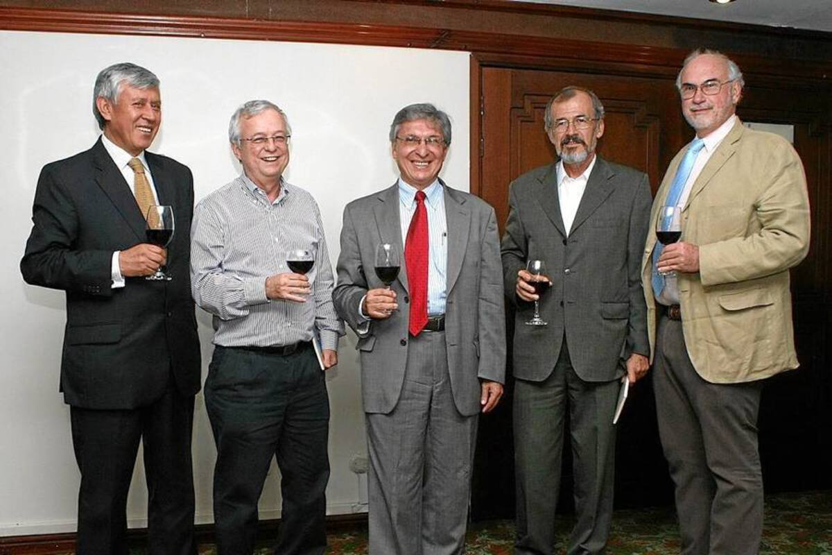 Héctor Cristancho, Rafael Ardila, Armando Martínez, Luis Álvaro Mejía y Alfredo Acevedo. (Foto: Mauricio Betancourt / VANGUARDIA LIBERAL)