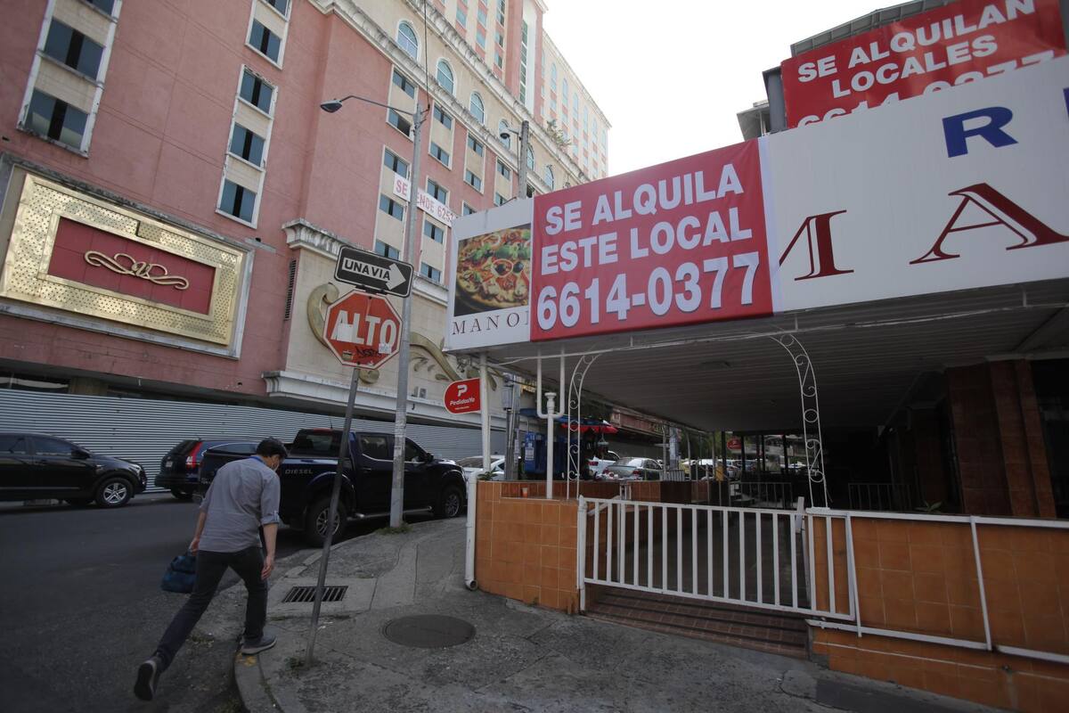 La encuesta de micronegocios evidenció que el comercio fue el sector que más pequeños negocios cerró y aportó 2,9 puntos a la caída total. EFE/Carlos Lemos Carlos Lemos / EFE