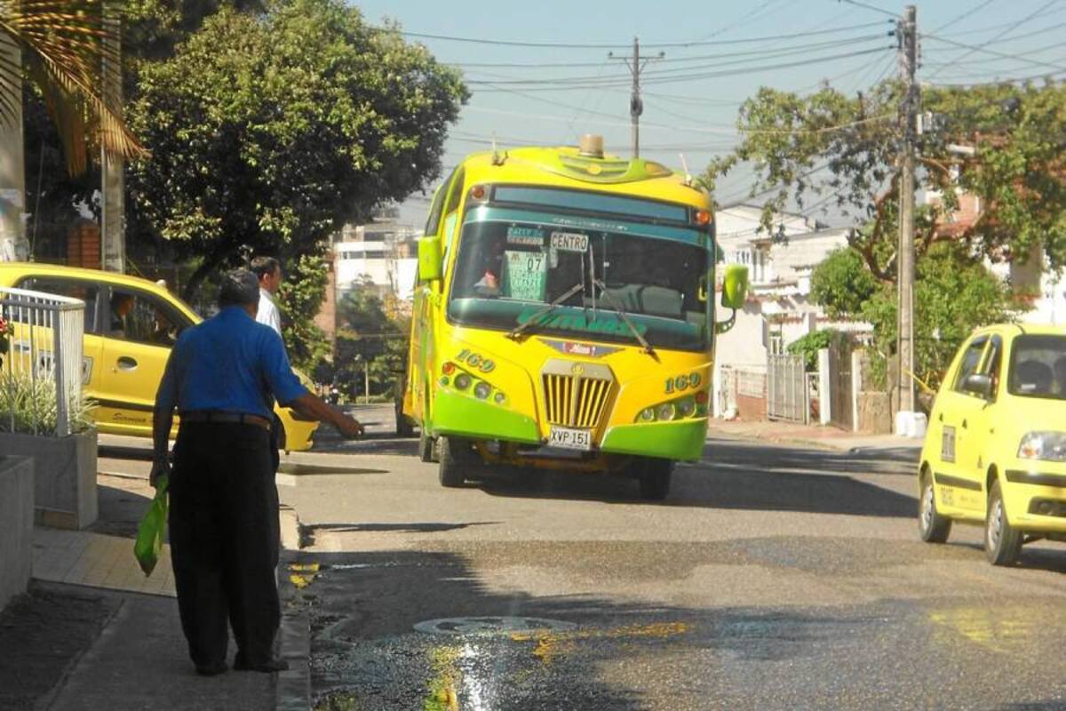 Hoy comienza rotación de rutas de bus convencional