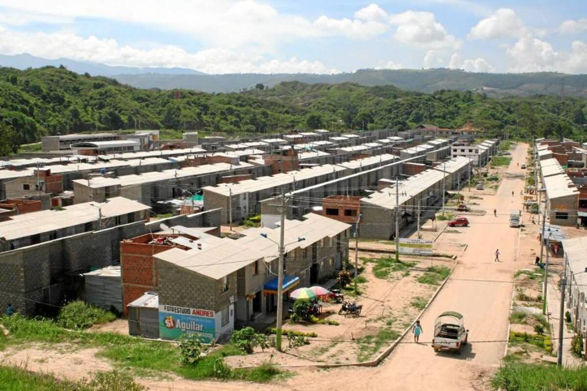 Al menos 580 familias damnificadas por la ola invernal en Girón aún no han recibido una solución de vivienda. (Foto: Archivo / VANGUARDIA LIBERAL)