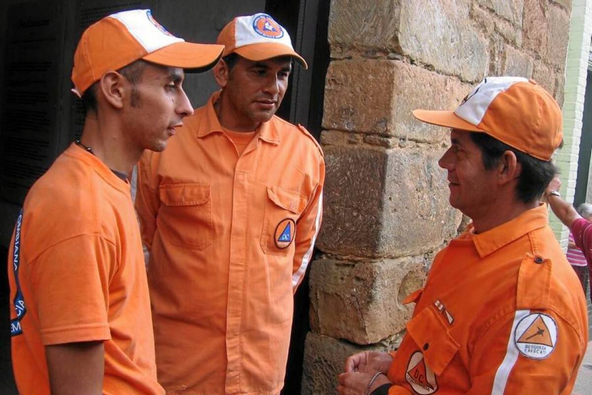 La Defensa Civil del Socorro cuenta con un personal capacitado, entre los cuales se encuentran paramédicos y enfermeros. (Foto: Nancy Gómez Cala /VANGUARDIA LIBERAL)