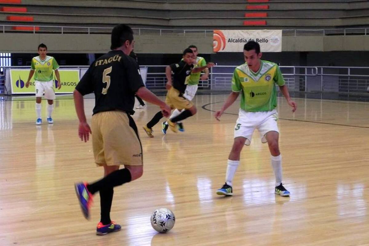 Real Bucaramanga – Casalins supo hacerle frente a Itagüí – Ditaires en su casa y se quedó con la victoria, asumiendo, de paso, el liderato en el grupo C. El próximo duelo será el 16 de octubre ante Uniautónoma. (Foto: Suministrada / VANGUARDIA LIBERAL)