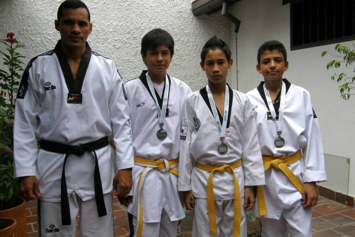 Tres gironeses se destacaron en el Nacional Interligas de Colores de Taekwondo. (Foto: Liliana carvajal/VANGUARDIA LIBERAL )