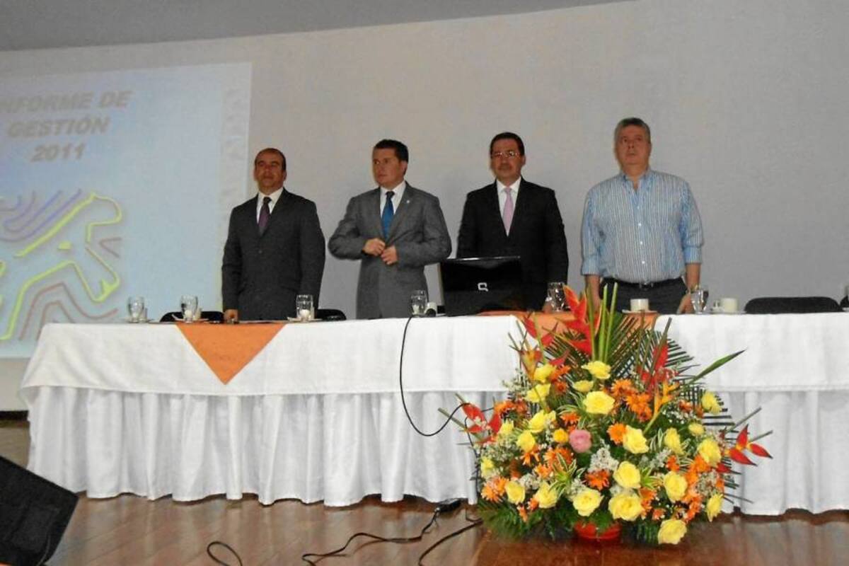 La audiencia pública se efectuó en el auditorio de las Instalaciones de la CAS, presidida por Edwin Alberto Ávila, secretario general de la CAS; Edwin Ballesteros, asesor del gobernador Richard Aguilar; Héctor Murillo director de la CAS y Álvaro Josué Agón Martínez, alcalde de San Gil. (Foto: Nancy Acuña R./VANGUARDIA LIBERAL)