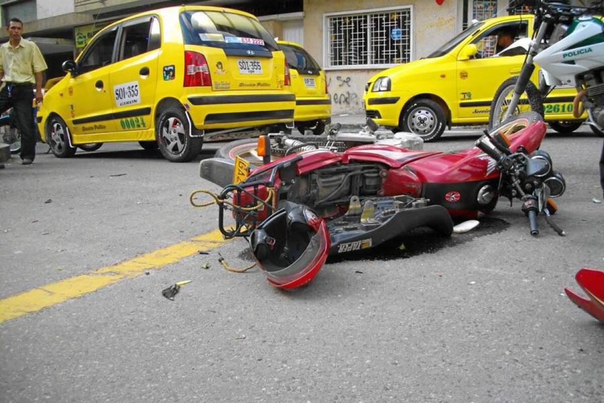 Aparatoso choque en el Centro de Bucaramanga dejó dos heridos (Foto: Archivo/VANGUARDIA LIBERAL)