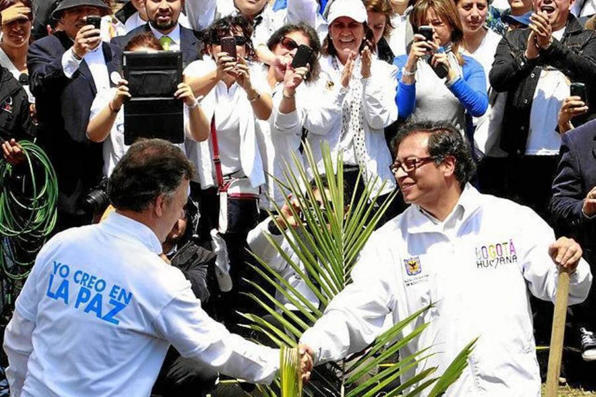 El presidente Juan Manuel Santos y el alcalde de Bogotá, Gustavo Petro, dejaron de lado sus diferencias y se unieron para marchar en el Día Nacional de Víctimas. (Foto: Colprensa/VANGUARDIA LIBERAL)