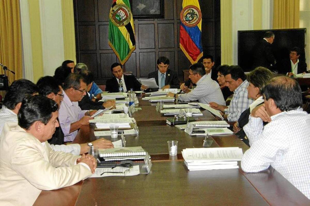 Para algunas personas la entrega del plan en solo tres meses podía indicar que se trataba de un plan improvisado y hecho a las carreras. Al respecto, Richard Aguilar aseguró que el documento se hizo de manera juiciosa y cuidadosa, respondiendo a las necesidades de los santandereanos. (Foto: Javier Gutiérrez / VANGUARDIA LIBERAL )