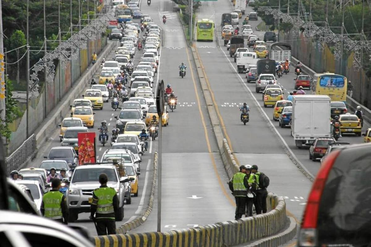 Félix Jaimes Lasprilla, director del Departamento de Desarrollo Regional de la Cámara de Comercio de Bucaramanga, CCB, dice que: “el Presidente de la SSI está mal informado en este asunto”.