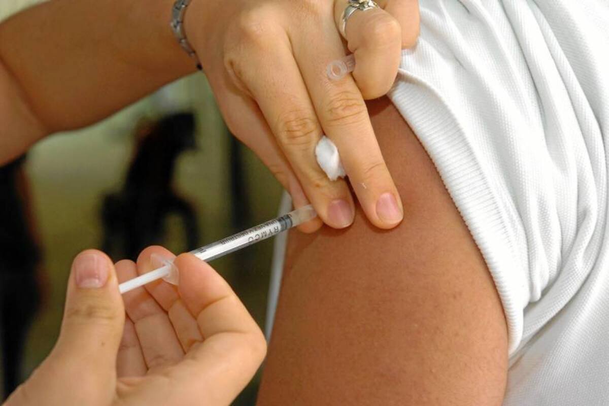 La Secretaría de Salud Municipal hará el lanzamiento oficial de la jornada de vacunación, el próximo lunes, en el piso 6 de la Alcaldía de Bucaramanga. (Foto: Archivo/VANGUARDIA LIBERAL)