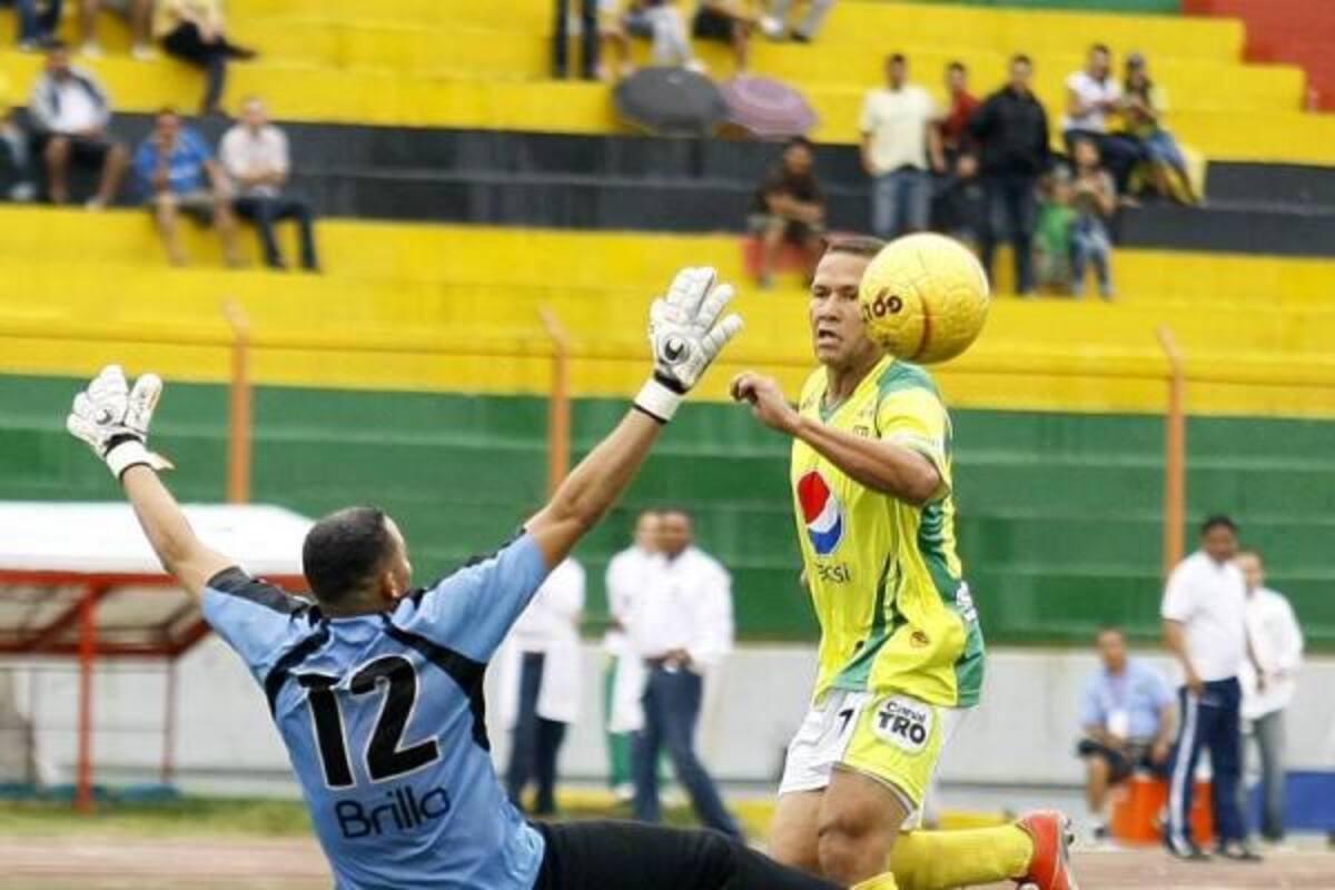 El delantero samario José 'el mono' Herrera, buscará seguir sumando en la tabla de goleadores del Torneo Postobón en donde registra siete tantos.(Foto: Archivo/ VANGUARDIA LIBERAL)