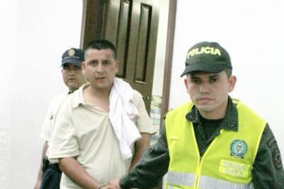 El capturado fue enviado a la Cárcel Modelo de Bucaramanga bajo medida de aseguramiento.