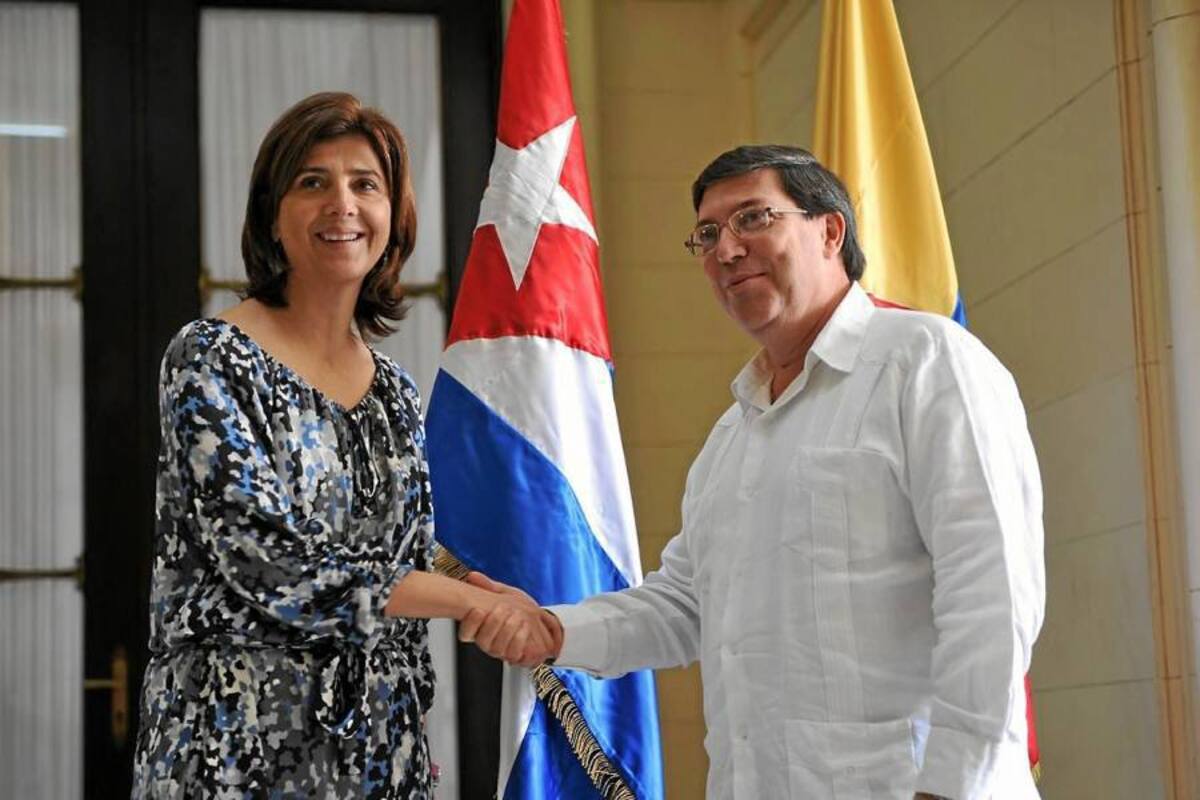 María Ángela Holguín, canciller de Colombia y Bruno Rodríguez, canciller de Cuba. (Foto: AFP/VANGUARDIA LIBERAL)