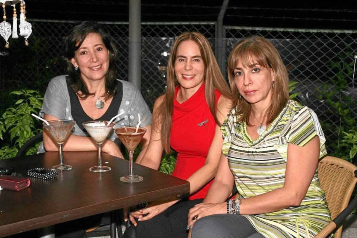 Olga Lucía Ramírez, Ángela Villarreal y Claudia Jaramillo. (Foto: Mauricio Betancourt / VANGUARDIA LIBERAL)