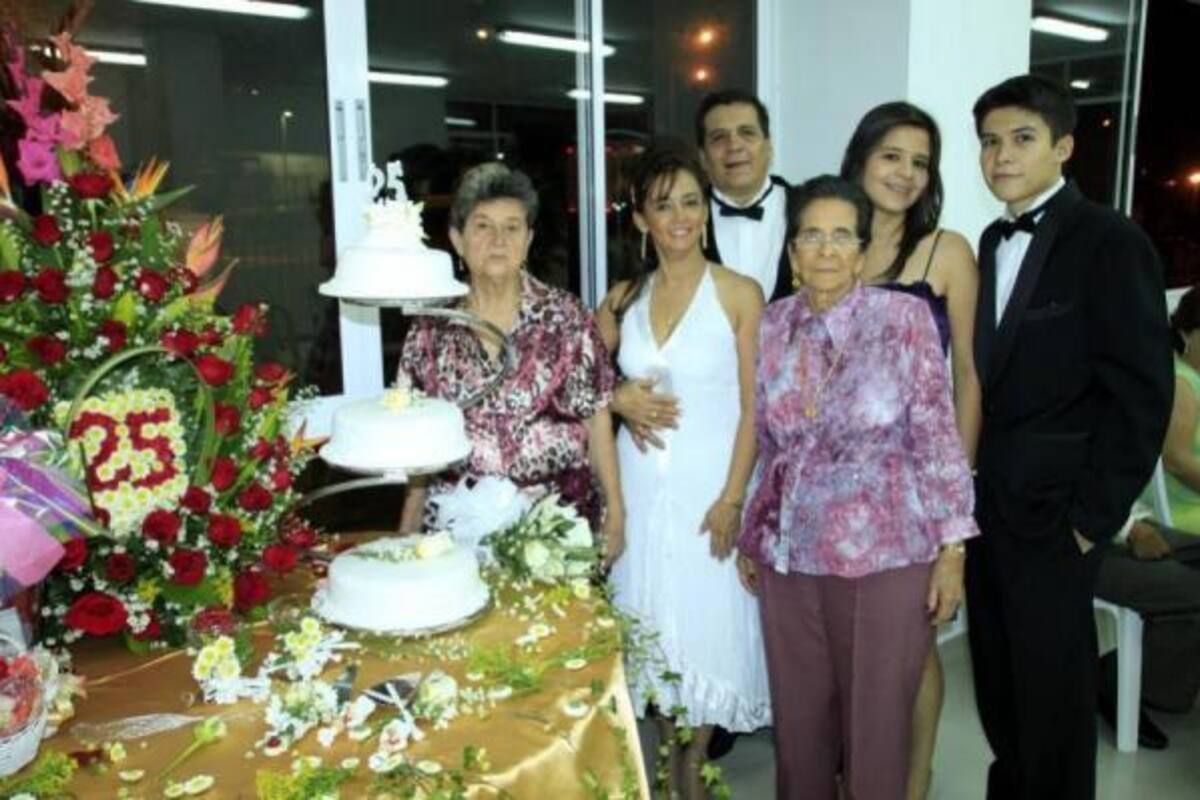 María del Tránsito Moreno, Marisol González Moreno, Germán Alfonso Moncada Gómez, Romelia Gómez de Moncada, Yurley Katherine Moncada González y Germán Alfonso Moncada González.