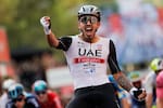 ¡Cambio de rumbo! Juan Sebastián Molano deja a Pogačar y sorprende con su nuevo destino