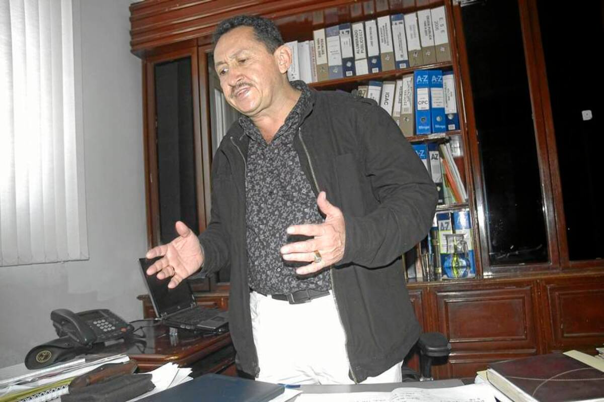 Juan Pablo Ariza, secretario de Hacienda, explica que el nuevo avalúo trae sus ventajas, pero que quienes no estén de acuerdo con él pueden solicitar un nuevo censo. (Foto: Edgar Pernett/VANGUARDIA LIBERAL )