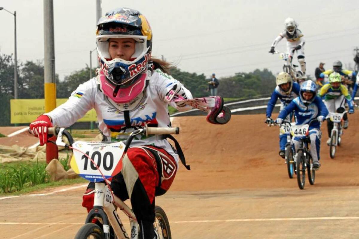 Los entrenamientos libres de los deportistas se iniciaron ayer en la tarde. Hoy se espera la llegada a Barrancabermeja de la campeona olímpica, Mariana Pajón. (Foto: Edgar Pernett/VANGUARDIA LIBERAL)