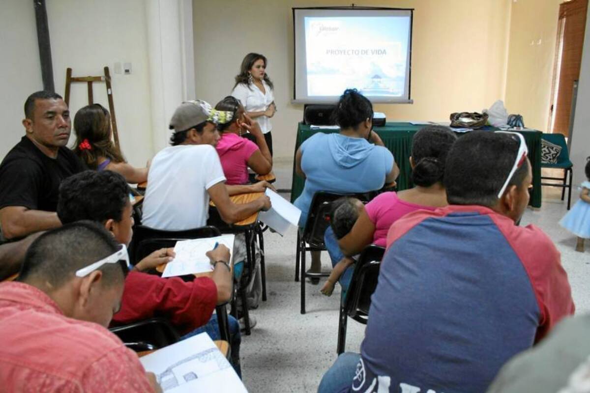 El programa ‘Jóvenes a los bien’ se implementará este año con el fin de que los vinculados formen parte de proceso productivos. (Foto: Archivo/VANGUARDIA LIBERAL )