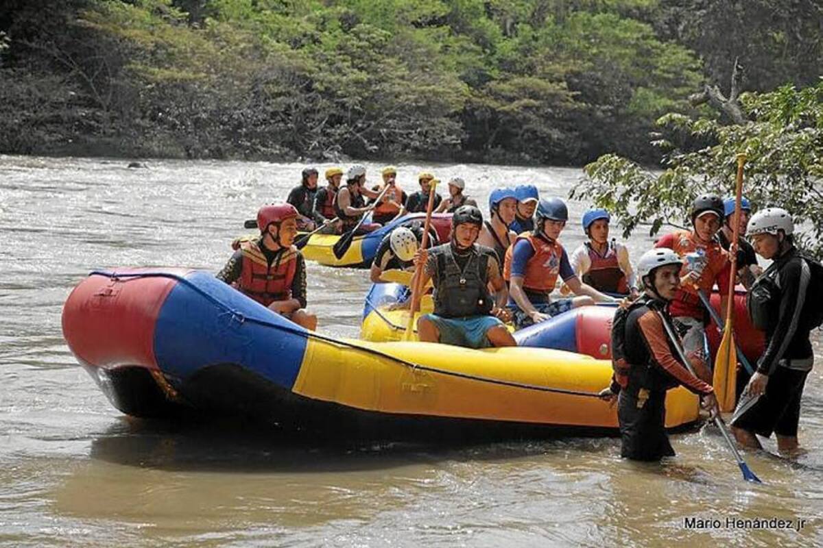 Los turistas siguen prefiriendo el canotaje como uno de los deportes de aventura, aunque también hubo público para el rappel, la visita a cuevas y el torrentismo. (Foto: Archivo/VANGUARDIA LIBERAL )