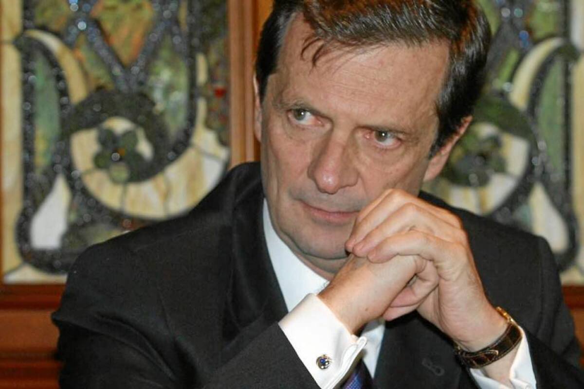 El exministro Fernando Londoño fue inhabilitado para ejercer cargos públicos por 12 años. (Foto: Archivo/VANGUARDIA LIBERAL)