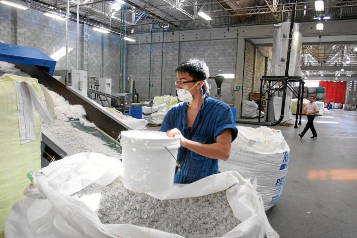 El Municipio de Piedecuesta se apunta en un proyecto visionario para mitigar las toneladas de residuos sólidos para ser tratados en una planta de compostaje y reciclaje que operaría en esta zona de Santander. (Foto: Archivo/ VANGUARDIA LIBERAL )