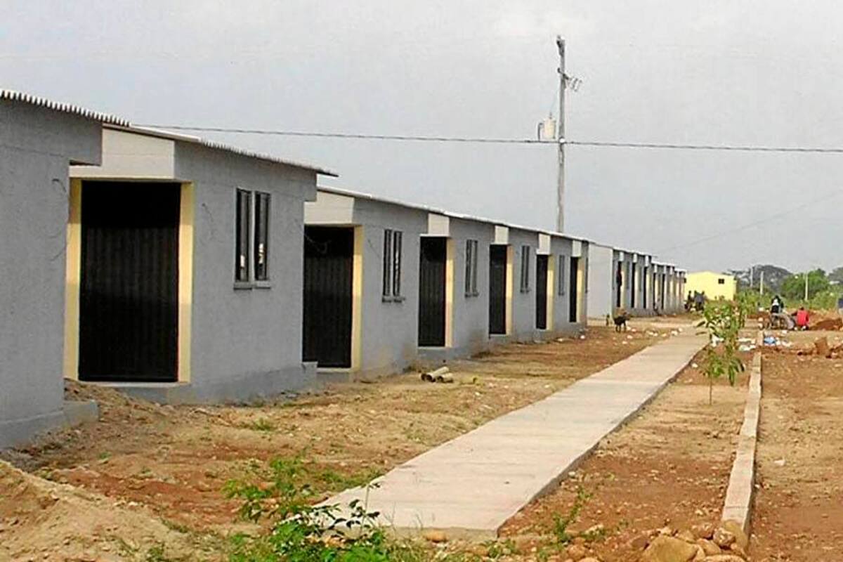 Un grupo de personas denunció presuntas estafas que estarían realizando algunos sujetos que se muestran como tramitadores de subsidios de vivienda ante la Gobernación y el Gobierno Nacional (Foto: Archivo/VANGUARDIA LIBERAL)